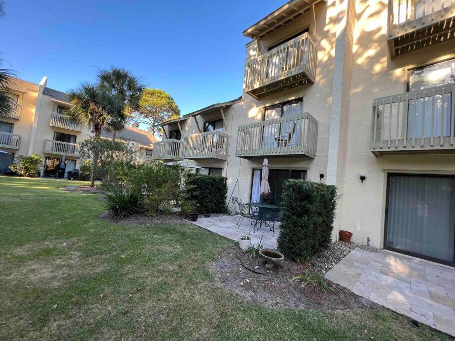 Spacious, Cozy Villa W/Parking In Coligny Villas Hilton Head Island Exterior photo